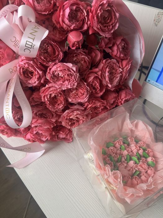 Пионовидные розы