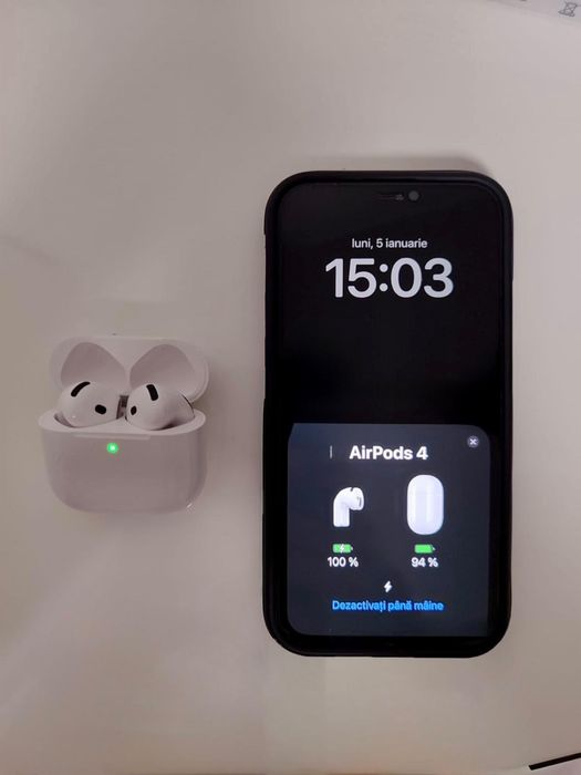 Casti AirPods 4 ANC