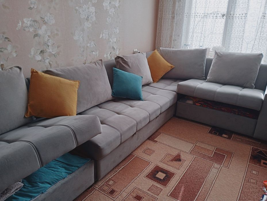 Угловой диван б/у