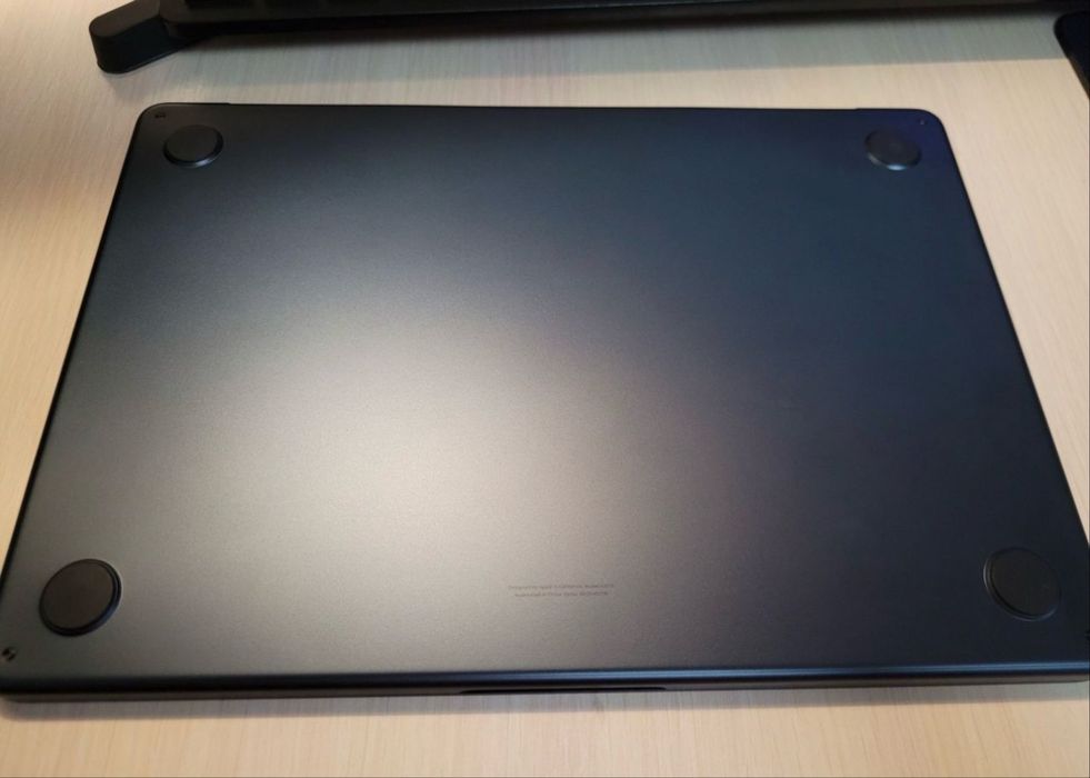 Macbook M3 Air - 8/256