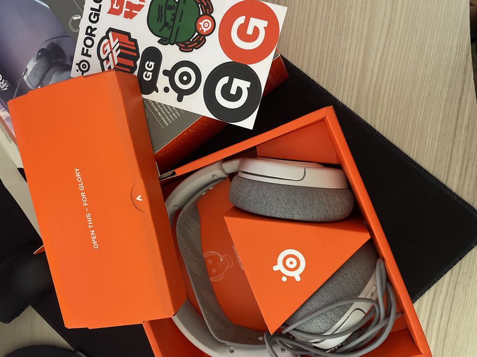 Căști SteelSeries Arctis Nova 1 – Noi, nepurtate