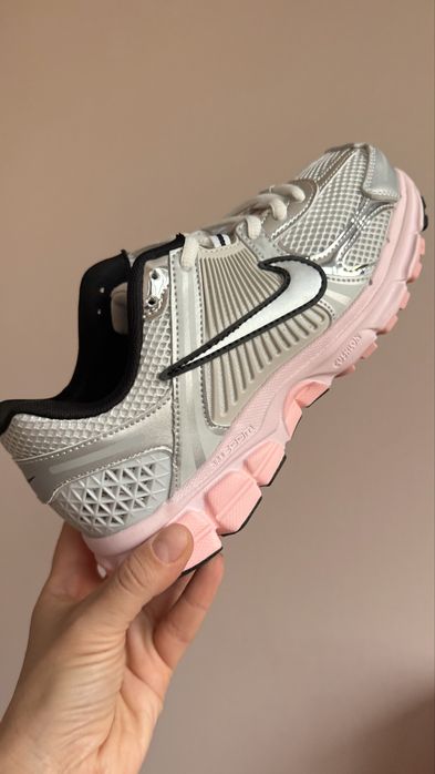 Nike Zoom Womero 5