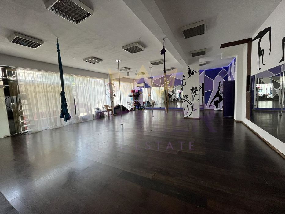 Дава се под наем Офис в Варна, Окръжна болница - 100 кв.м за 25 € - Снимка #1