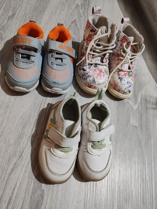 Детская обувь: кроссовки, ботинки