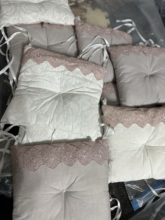 Бортики на кроватку малыша