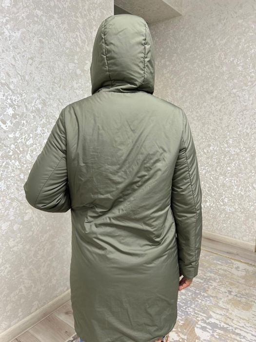 Продам женский куртка