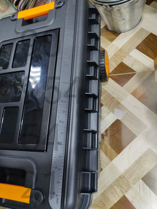 Ящик для инструментов с колесами чемодан box