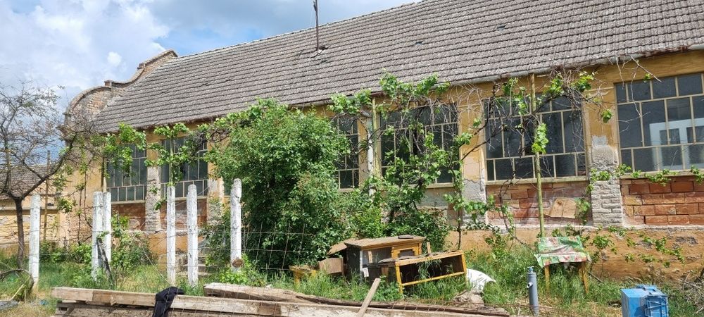 Casa secusigiu in curs de renovare