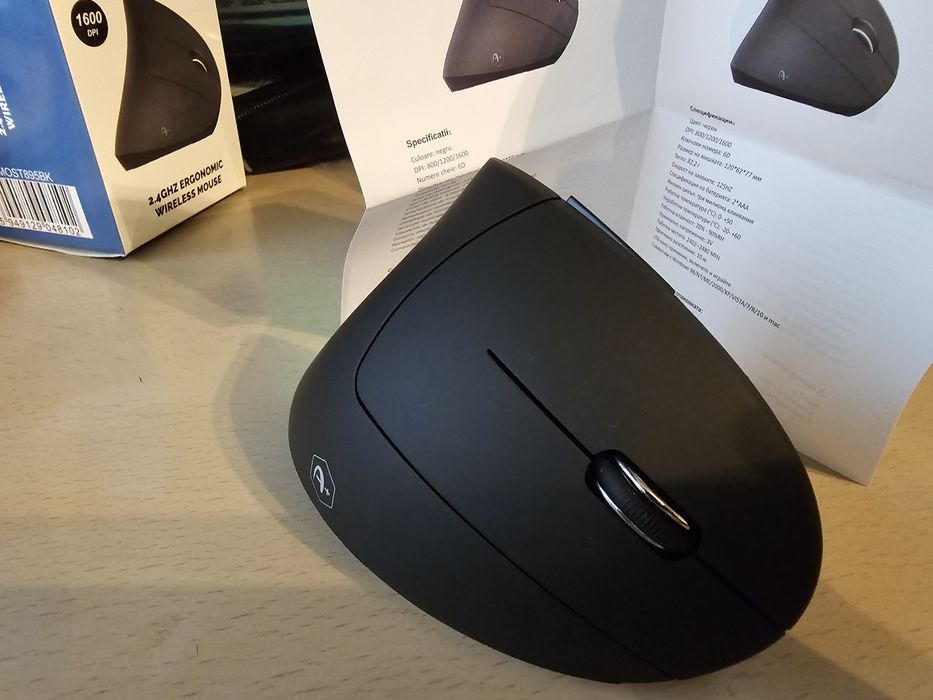 Mouse ergonomic wireless, A+ 1600 DPI, 6 butoane, cadou 2 baterii AAA