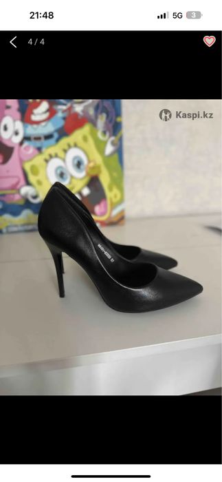 Классические черные туфли