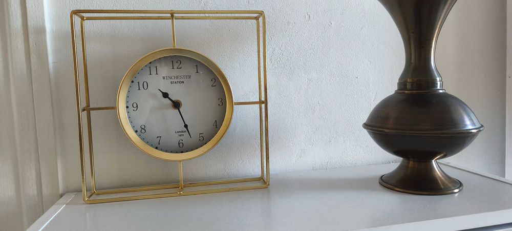 Настолен часовник Winchester Stаtion London 1879