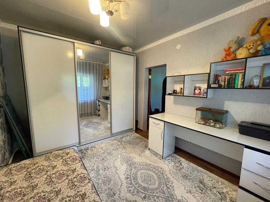 Продам дом в районе Военного городка