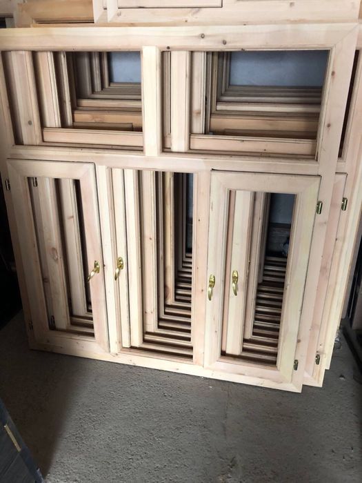 деревянные двери, окно | Yog'och eshik va romlar