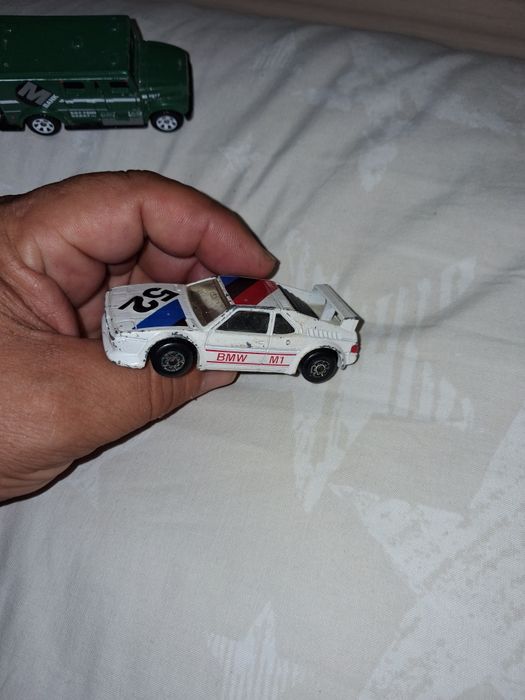 Метални колички Matchbox