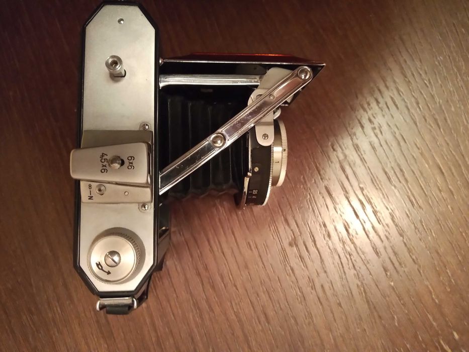 Фотоапарат "RHEINMETALL WELTAX" немски , сгъваем , мехов