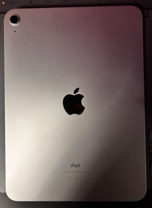 iPad 10 Gen (2022) 64GB + Tastatură & Trackpad | Garanție 2026 | Cutie