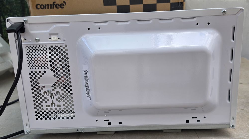 Микровълнова Comfee