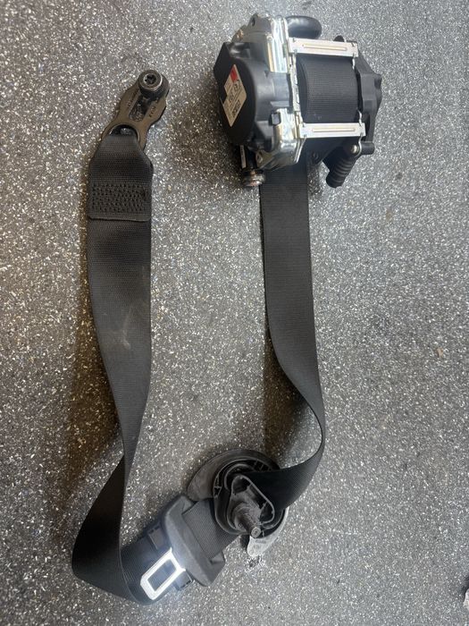 Bmw G60 G70 G90 Преден ляв колан