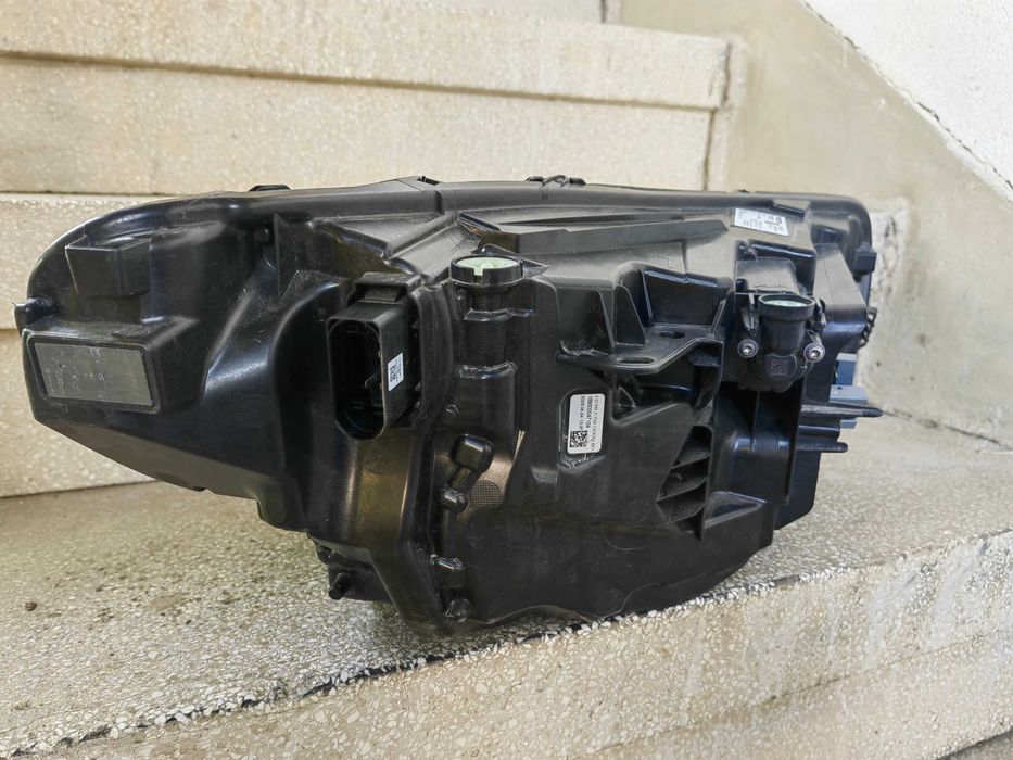 Фар Volvo XC40 Pixel Tehnology LED ляв / Фар Волво ХЦ40 LED Оригинален