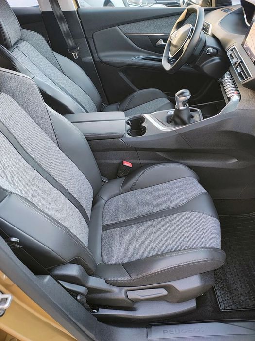 Peugeot 3008 Benzina/Garanție/Factura/Finanțare/Km reali și garantați/ALLURE