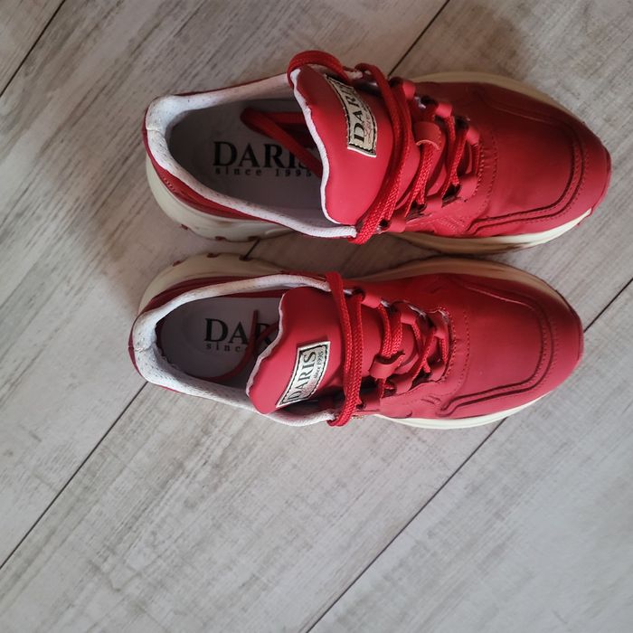 Маратонки  Дарис