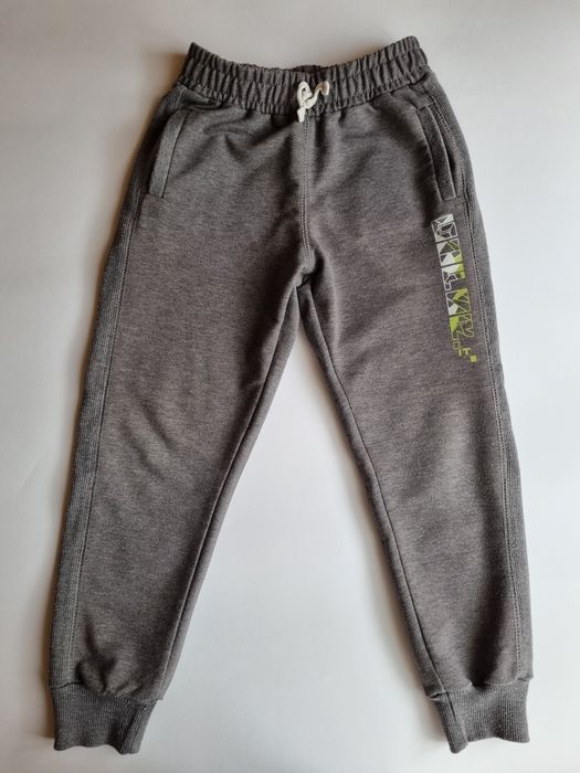 Блуза 122 см. и долнище 116 см., българско производство - маг. "Точици