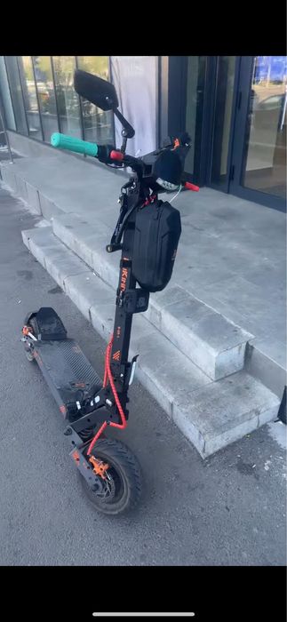 De vanzare trotineta kukirin g4