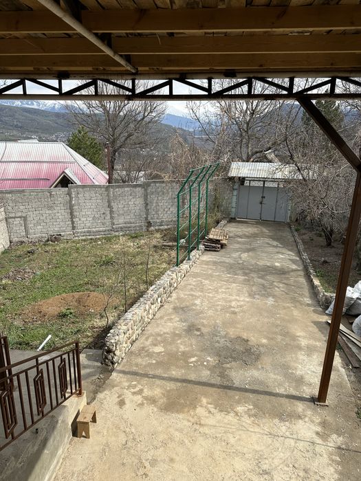 Дача сотилади Чорвок Бостонлик