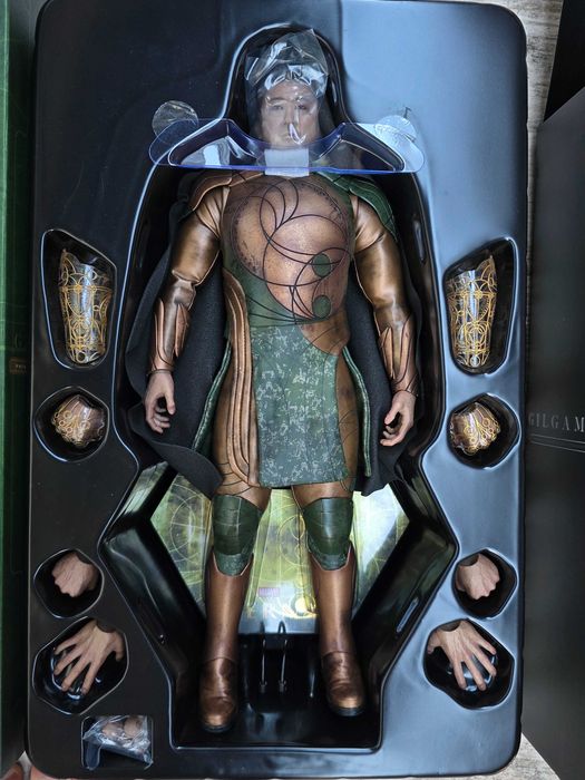 Figurina Colectie 1/6 Hot Toys Eternals Gilghames