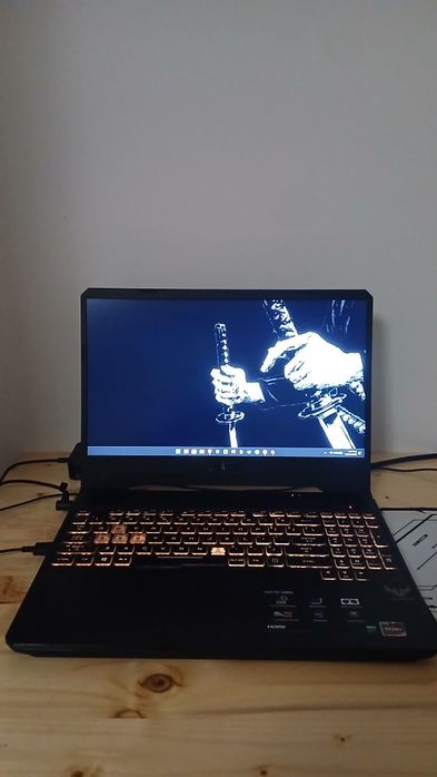 Laptop asus tuf fx505