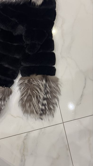 Палто от естествен косъм норка и лисица.