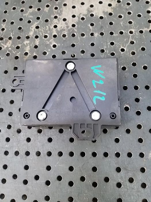 Modul pompa combustibil mercedes e class w212 a2129001900