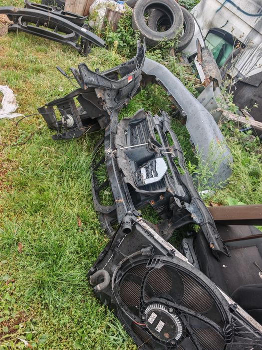 Capota aripa far trager bmw  e90 lci si nin lci