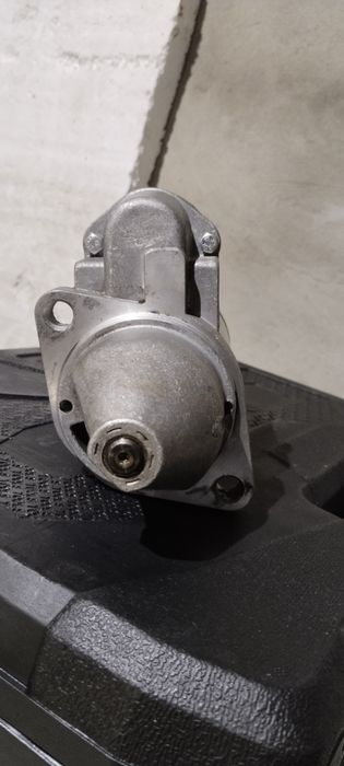 Продам стартер на ВАЗ 2110