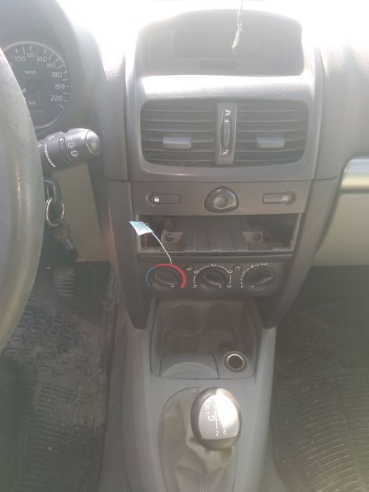 Рено Клио 1.5 dci Renault clio.1.5 dci. Само на части