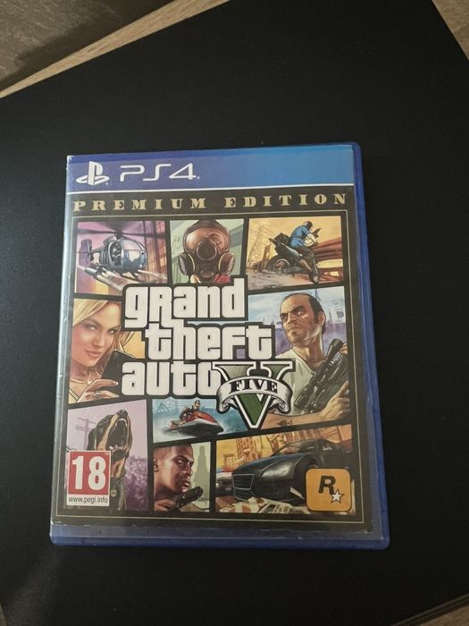 PS 4 pro 1 TB + 5игри.