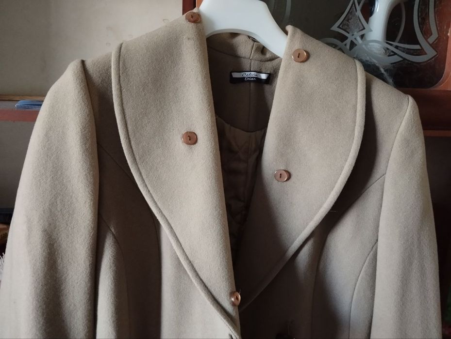 Польто продам в отличном состоянии