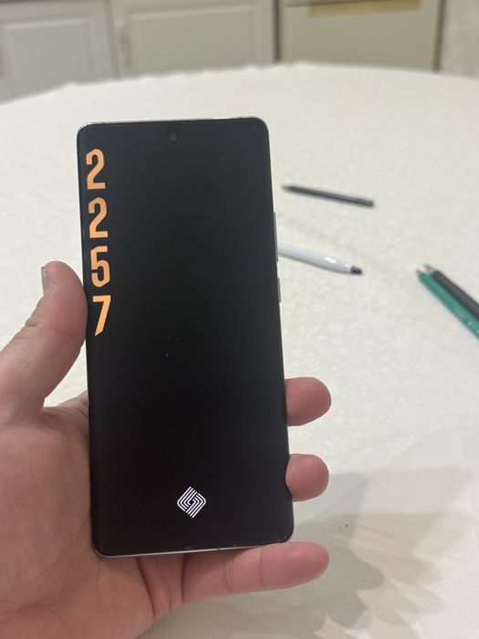 Продам Vivo x 100 pro