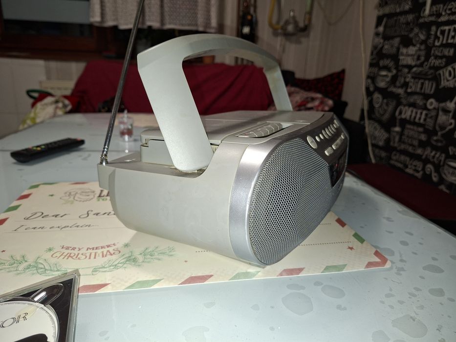 Radiocasetofon Sony, CD-RW playback, sunet  Stereo, perfect funcțional