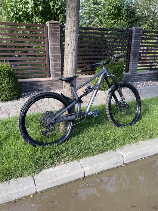 Specialized status 160