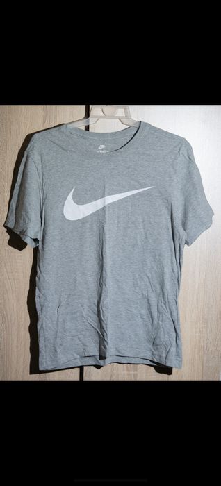 Маркови тениски Louis Vuitton, Pause, Dsq2, Off-White, Nike, Amiri