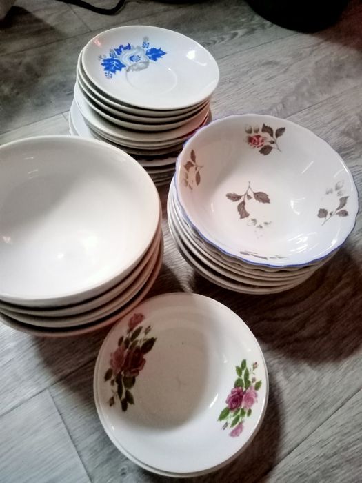 Продам тарелки по 100тг