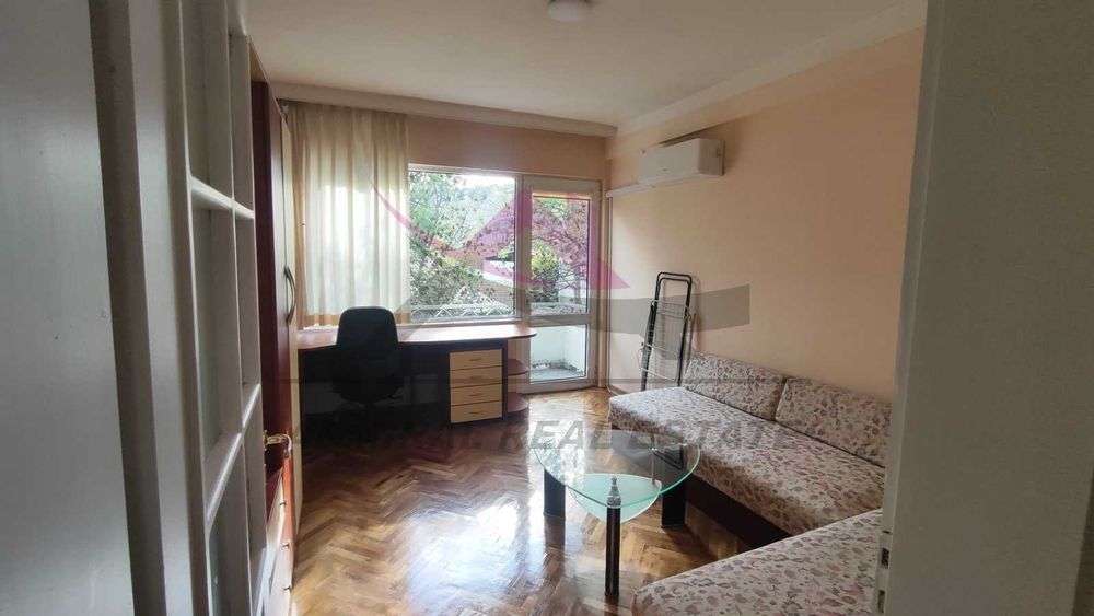 Дава се под наем Четиристаен апартамент в Варна, Център - 98 кв.м за 767 € - Снимка #3