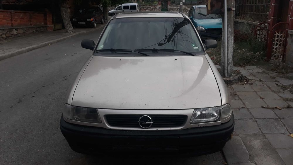 Опел  астра  1.7 дизел