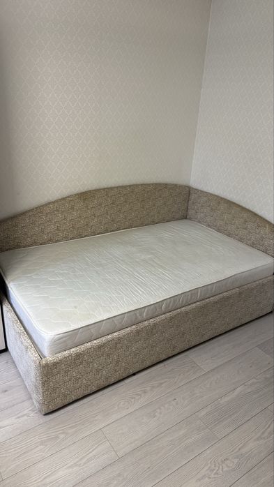 Продаи кровать недорого