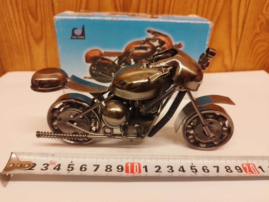 Метални ръчно изработени мотори