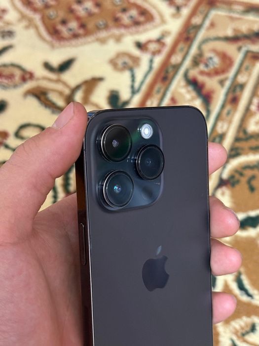 Продам айфон 14 про