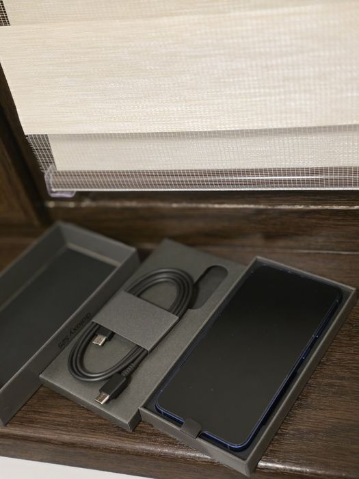 Samsung S25 NOU desigilat factura 128gb