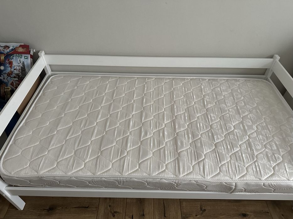 Кровать детская 90*180 с матрасом