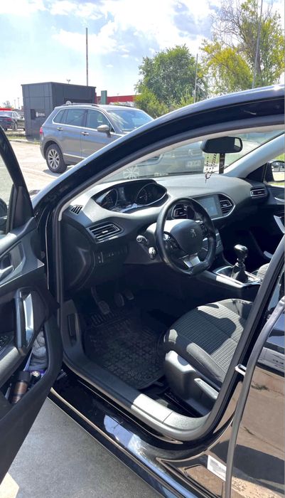 Peugeot 308 Allure 1.5 BlueHDI 2019
